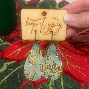 NWT Keep It Gypsy turquoise cork pattern earrings.